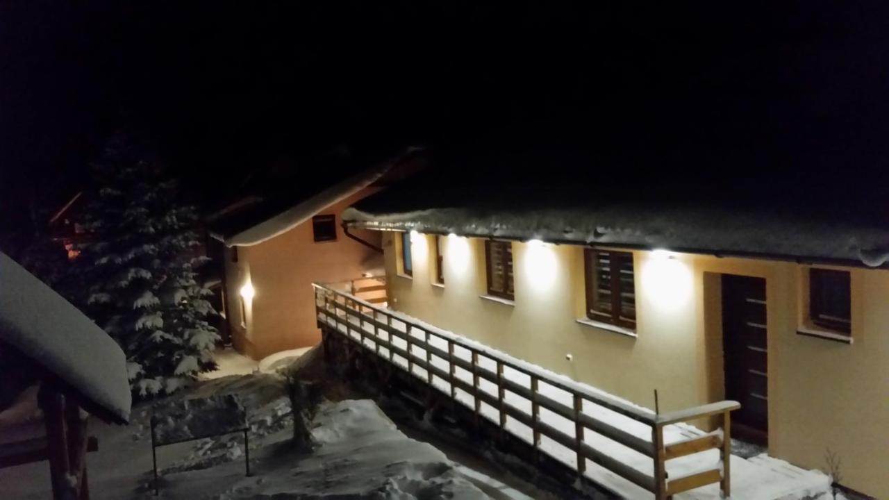 Vila Rhea Vazec Exterior photo